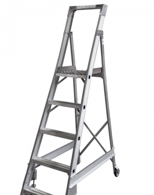 Myymälätikas pyörillä, tasokorkeus 1140 mm/5 askelmaa